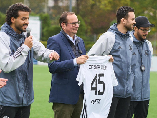 Oberbürgermeister zu Besuch bei der GOAT Soccer Academy